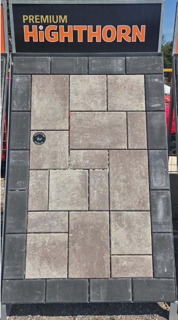 Triple H Highthorn Premium Cafe patio stone